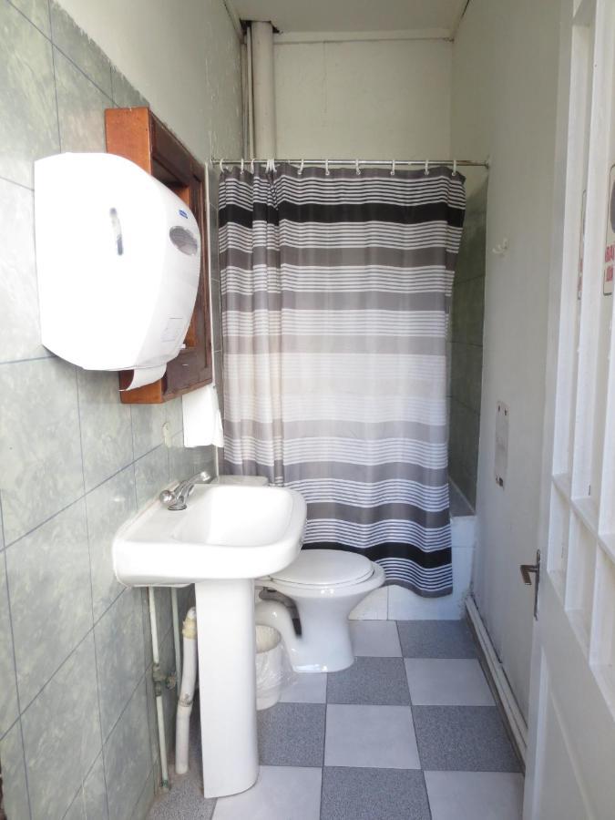 Hostal Plaza Londres 77 Santiago Dış mekan fotoğraf