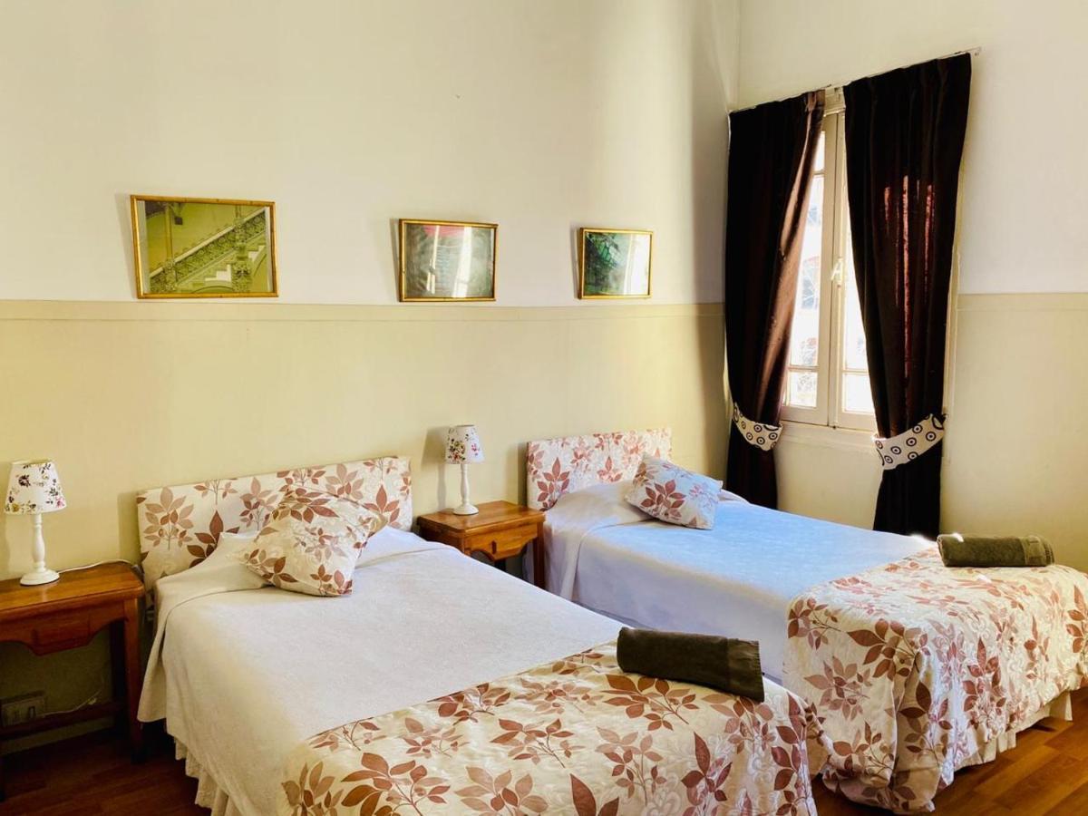 Hostal Plaza Londres 77 Santiago Dış mekan fotoğraf