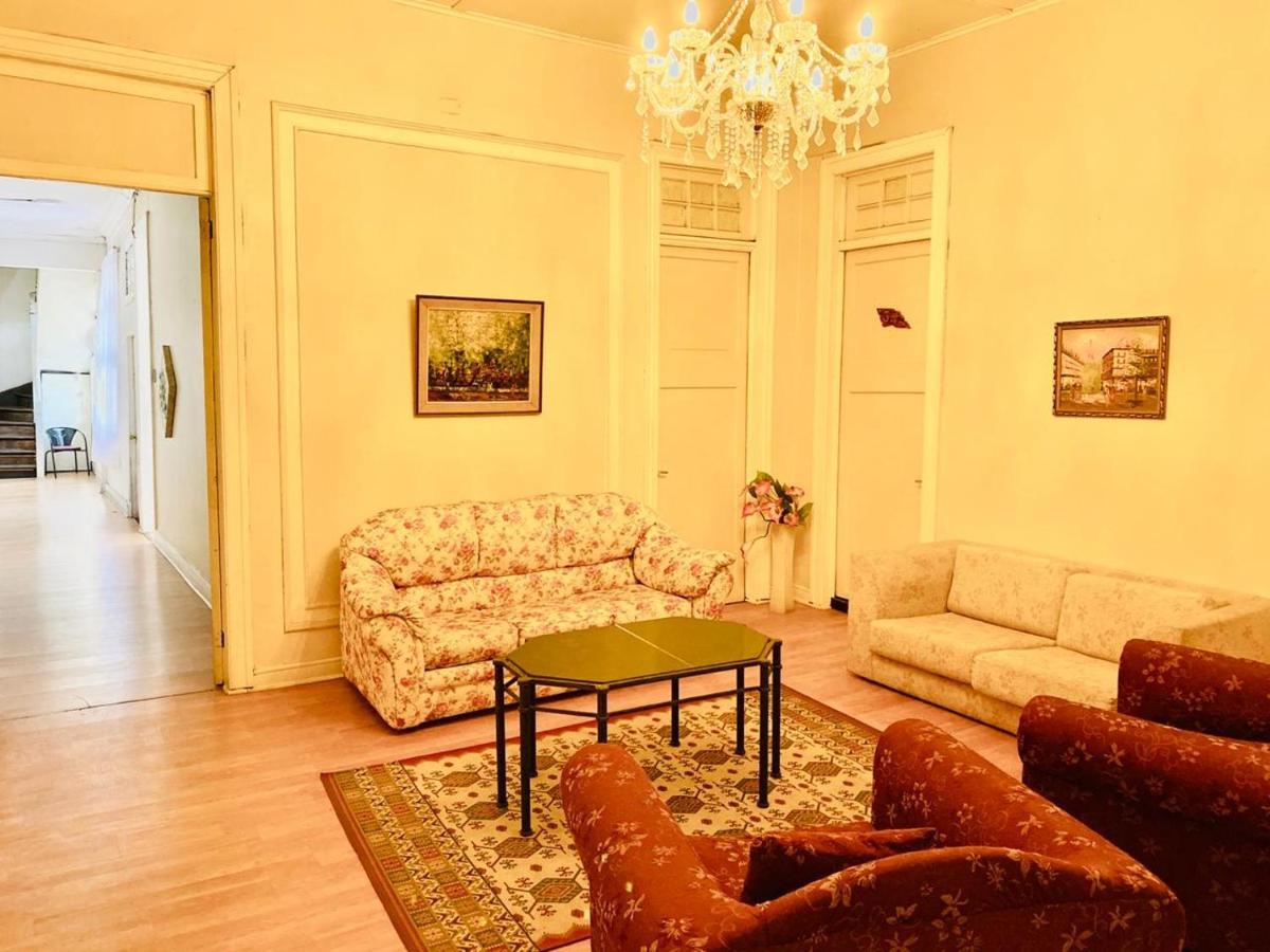 Hostal Plaza Londres 77 Santiago Dış mekan fotoğraf